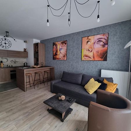 Q Apart Grand - Klimatyzowane 3 Pokojowe Apartamenty Przy Manufakturze Z Garazem Gratis, Fv Łódź Kültér fotó