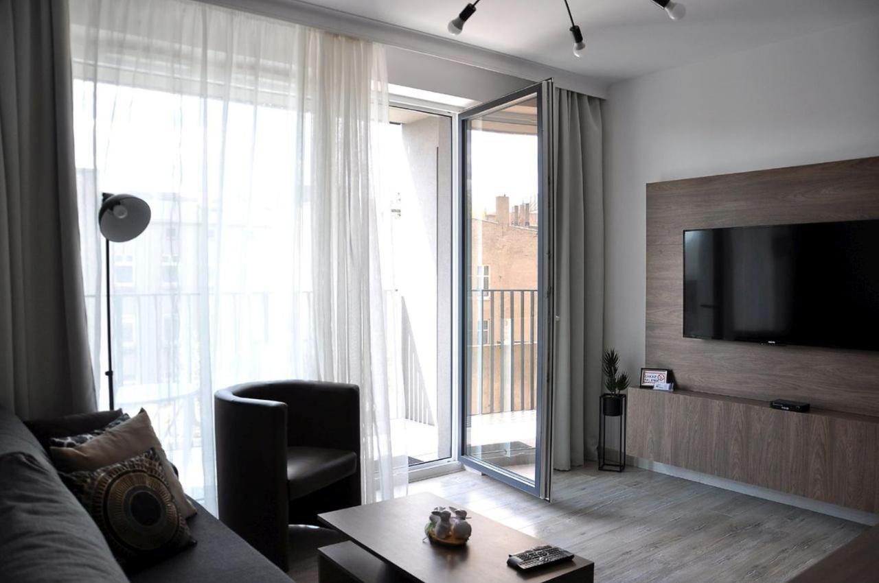 Q Apart Grand - Klimatyzowane 3 Pokojowe Apartamenty Przy Manufakturze Z Garazem Gratis, Fv Łódź Kültér fotó