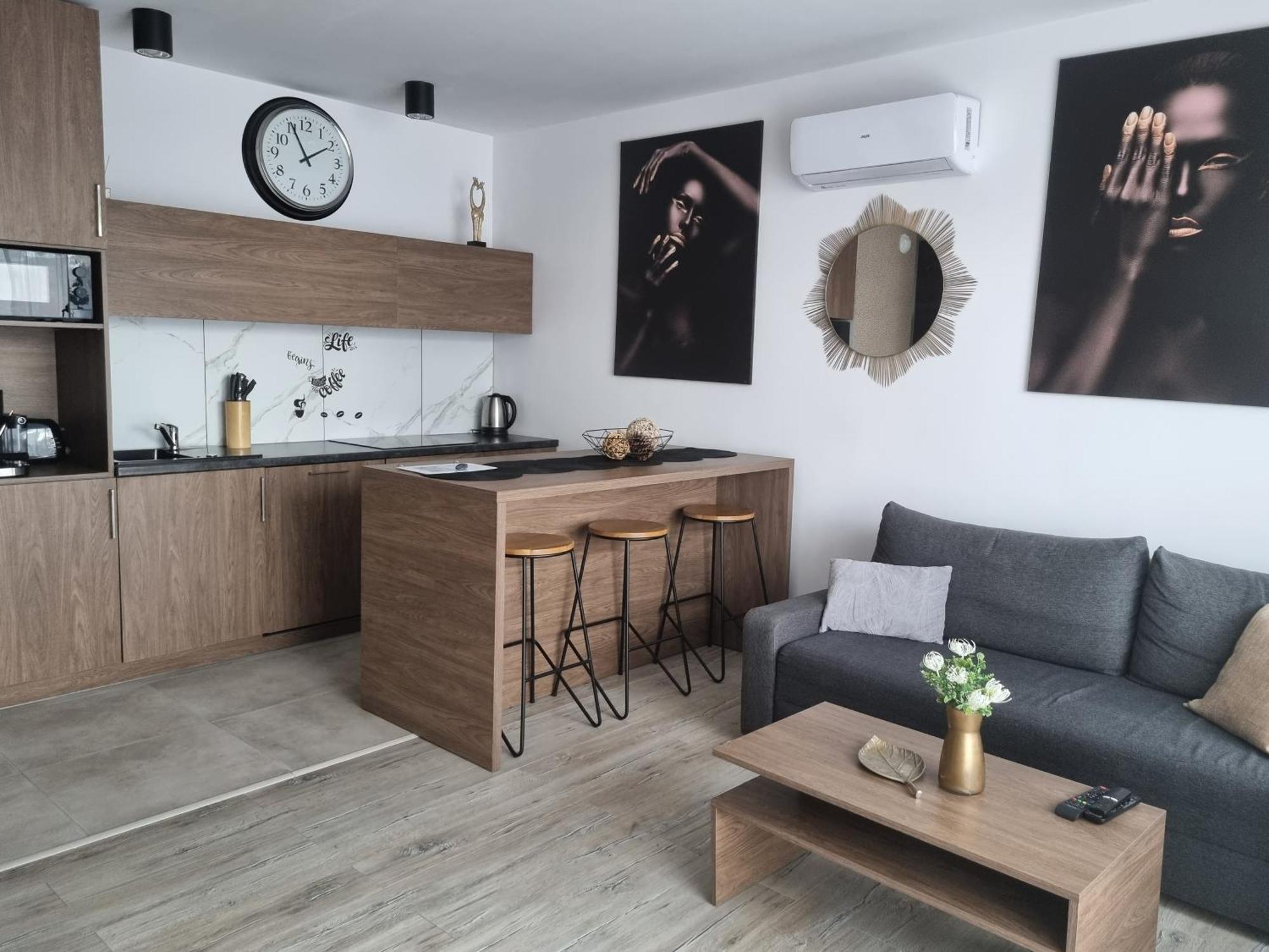 Q Apart Grand - Klimatyzowane 3 Pokojowe Apartamenty Przy Manufakturze Z Garazem Gratis, Fv Łódź Kültér fotó