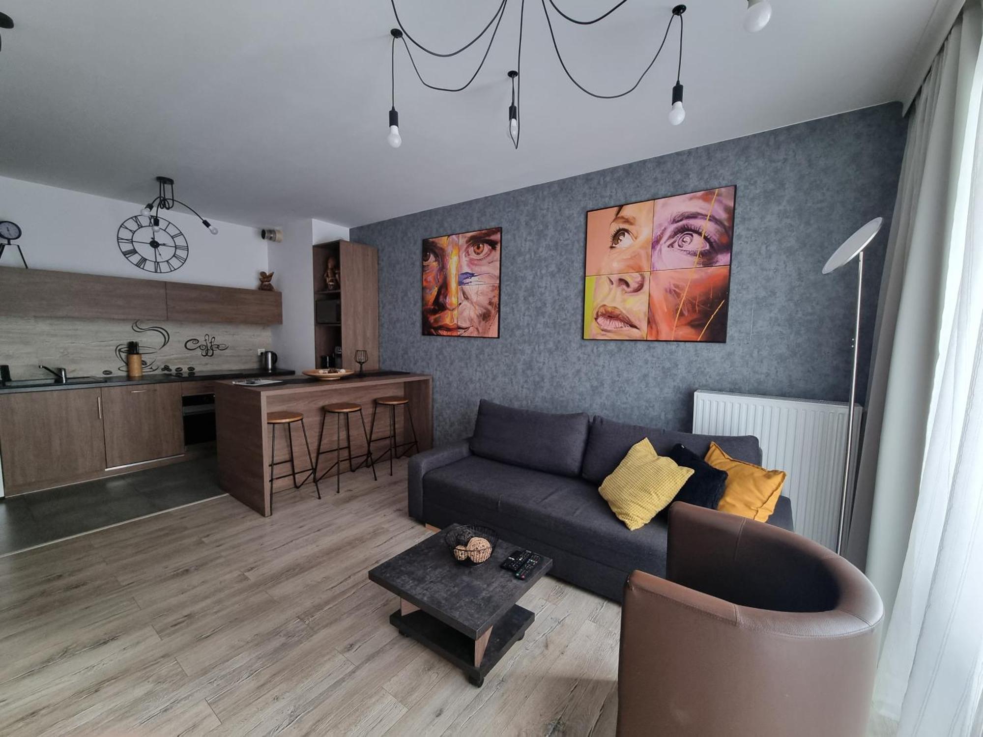 Q Apart Grand - Klimatyzowane 3 Pokojowe Apartamenty Przy Manufakturze Z Garazem Gratis, Fv Łódź Kültér fotó